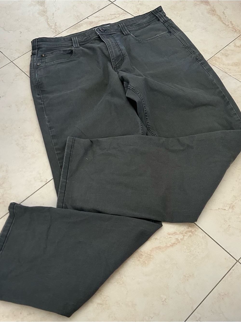 Men's Dark 5.11 tactical Straight Fit pants /  Jeans size 38x34
